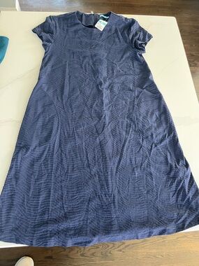 Women's Navy Textured Short-Sleeve Dress with pockets